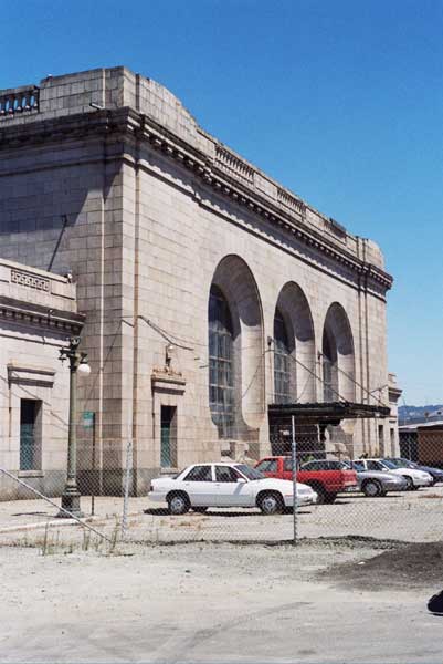15_G
Main station from left angle Photo by Evan
