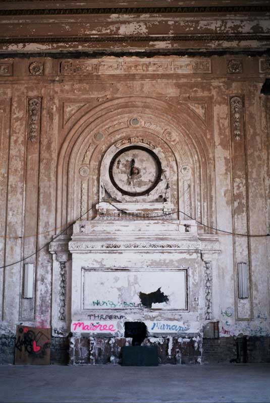 4_G
Wall across (north side) from SP logo where system clock was. Photo by Evan
